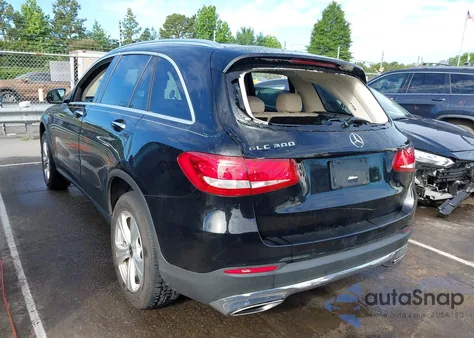 2017 Mercedes-Benz Glc 300 from USA, damaged, VIN WDC0G4JB4HV008484